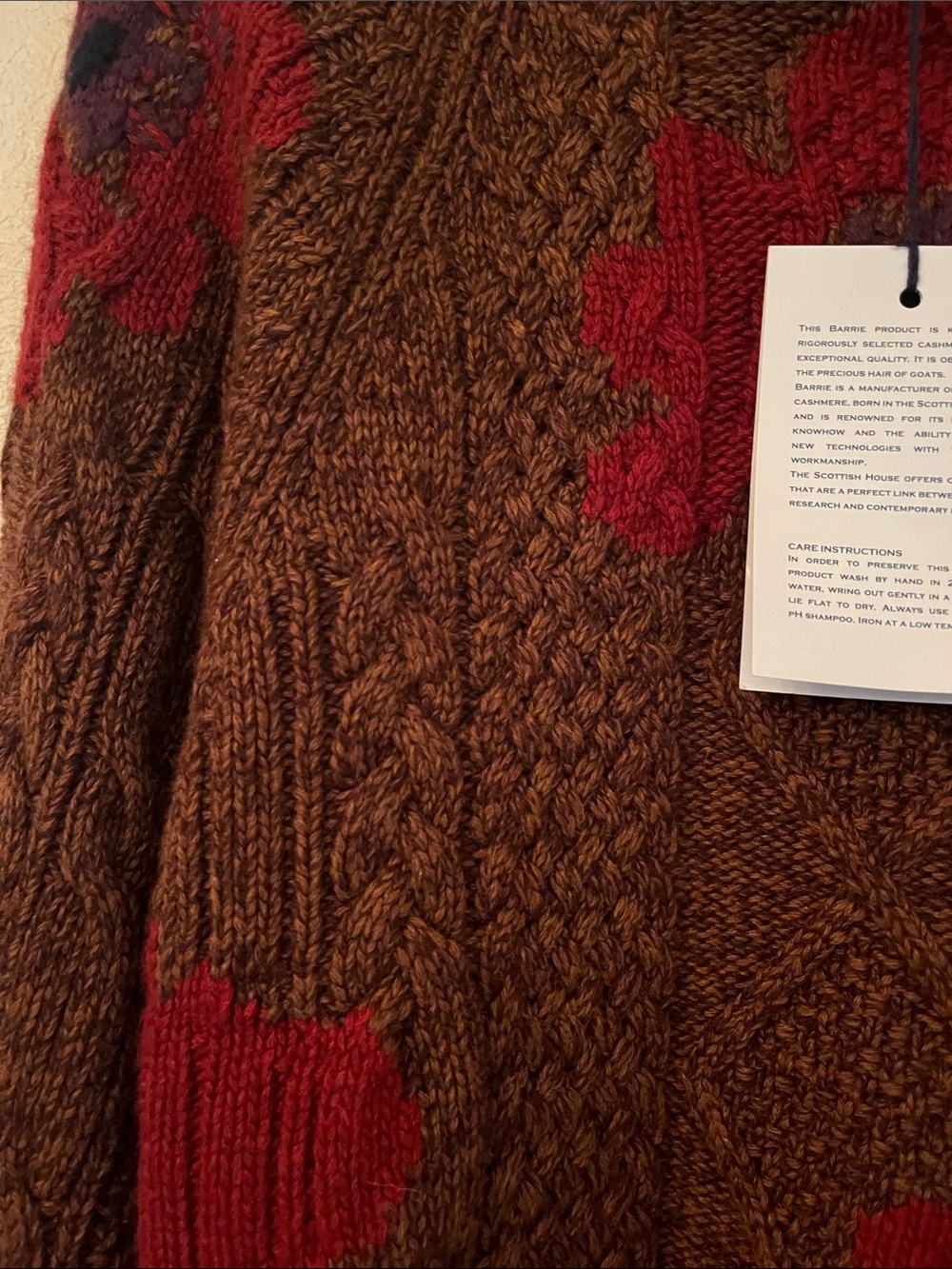 Barrie cable-knit sweater red floral intarsia 100% cashmere sz S NWT - Picture 3 of 9